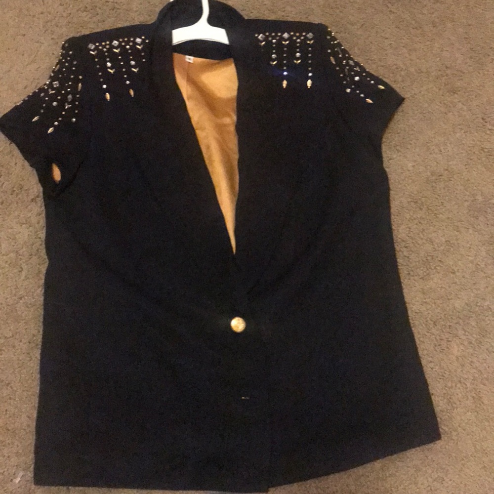 Medium blazer w gold shoulder detail and pads